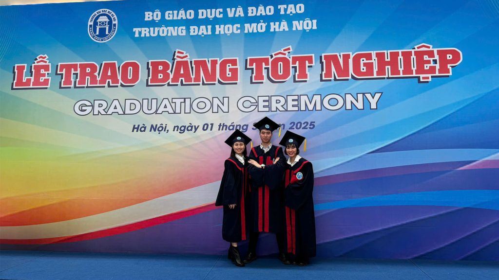 Chúc Mừng Tân Cử Nhân Trường Đại Học Mở Hà Nội